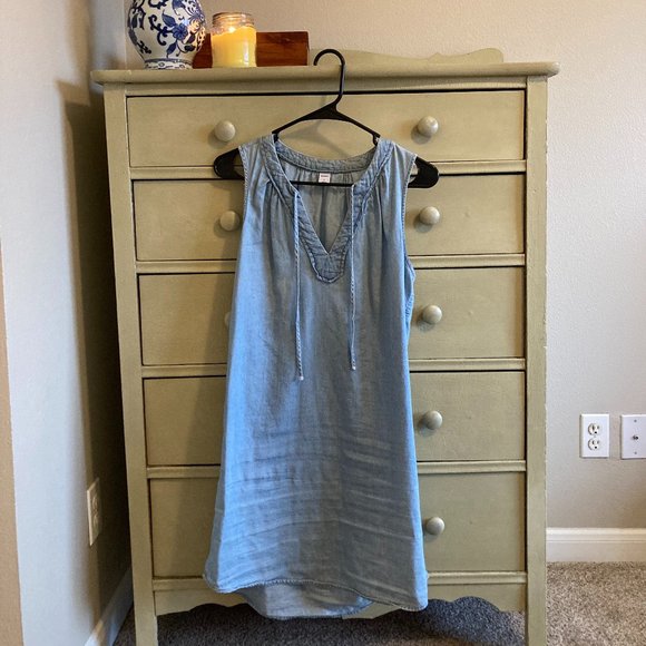 Sleeveless Tunic Dress - Picture 1 of 3